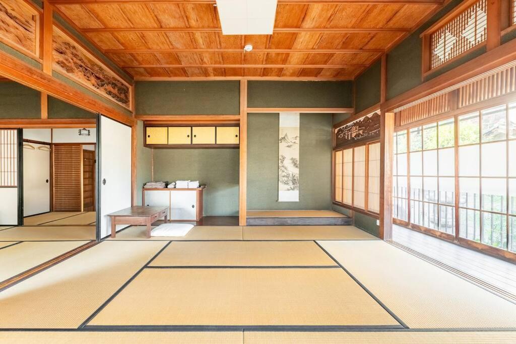 日々の宿: 宇野駅から車で5分 直島へ 最大7名様 古民家貸切 一棟貸し Tamana Exterior foto
