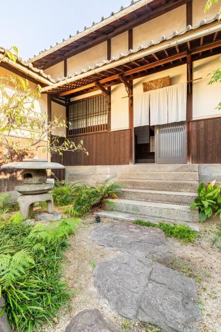 日々の宿: 宇野駅から車で5分 直島へ 最大7名様 古民家貸切 一棟貸し Tamana Exterior foto